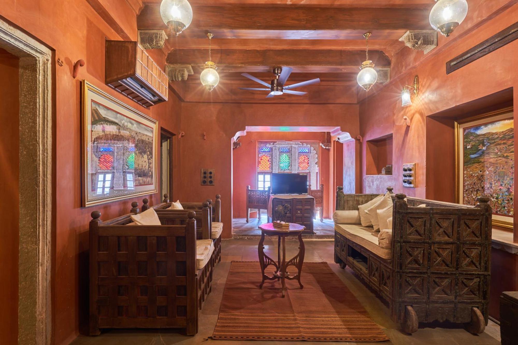 Kaladwas Lal Haveli Ξενοδοχείο Ουνταϊπούρ Εξωτερικό φωτογραφία